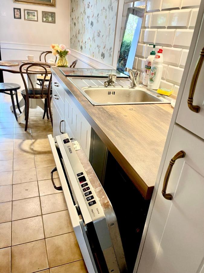 Apple Tree House Villa Lubin  Екстериор снимка