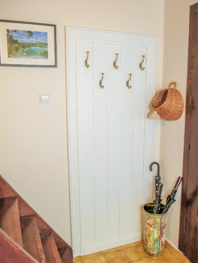 Apple Tree House Villa Lubin  Екстериор снимка